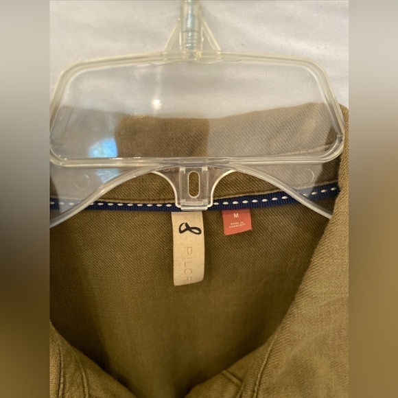 Anthropologie Pilcro Ruffled Chambray Buttondown Medium - Picture 9 of 10